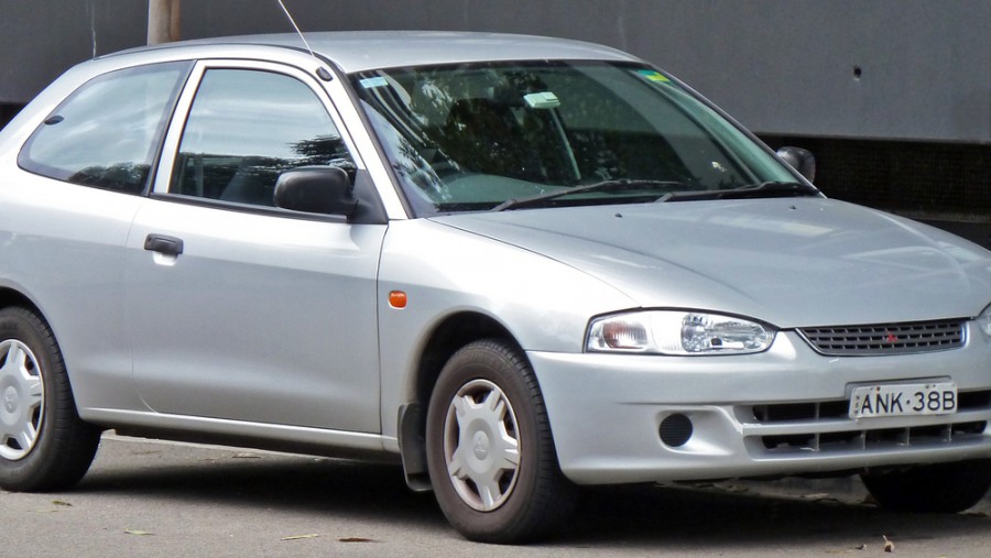 Mitsubishi Mirage хетчбэк, 1995–2002, 5 поколение - отзывы, фото и характеристики на Car.ru