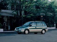 Mitsubishi Space Runner, 1 поколение [рестайлинг], Минивэн, 1995–1999
