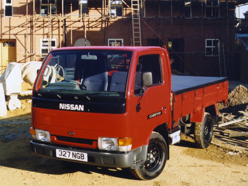 Nissan Cabstar Single Cab борт 2-дв., 1995–2010, 2 поколение, 2.4 D MT (101 л.с.), характеристики