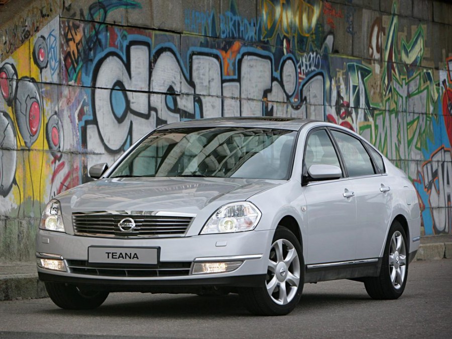 Nissan Teana седан, 2003–2008, J31, 2.3 AT (173 л.с.), характеристики
