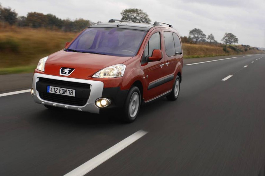 Peugeot Partner Tepee минивэн, 2008–2012, 2 поколение, 1.6 HDi MT (90 л.с.), Outdoor, опции