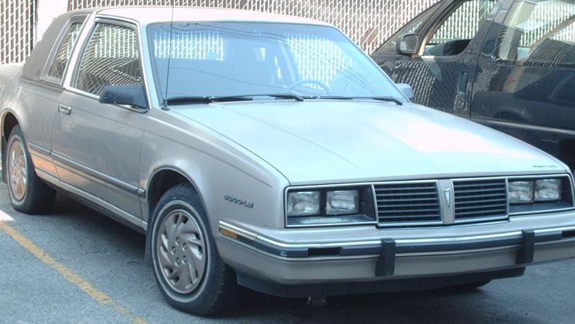 Pontiac 6000 седан, 1982–1984, 1 поколение - отзывы, фото и характеристики на Car.ru
