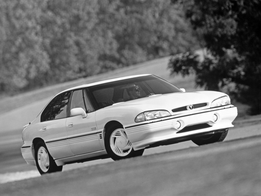 Pontiac Bonneville SSEi седан 4-дв., 1991–1995, 8 поколение, 3.8 AT SSEi (208 л.с.), характеристики