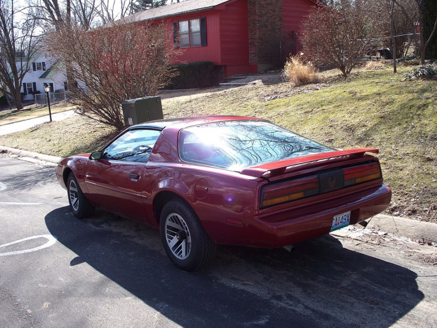 Pontiac Firebird Trans Am T-Roof тарга, 3 поколение [2-й рестайлинг] - отзывы, фото и характеристики на Car.ru