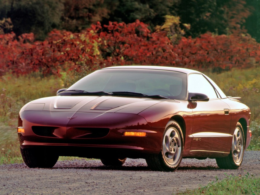 Pontiac Firebird тарга, 1993–1997, 4 поколение, 3.8 MT (196 л.с.), характеристики