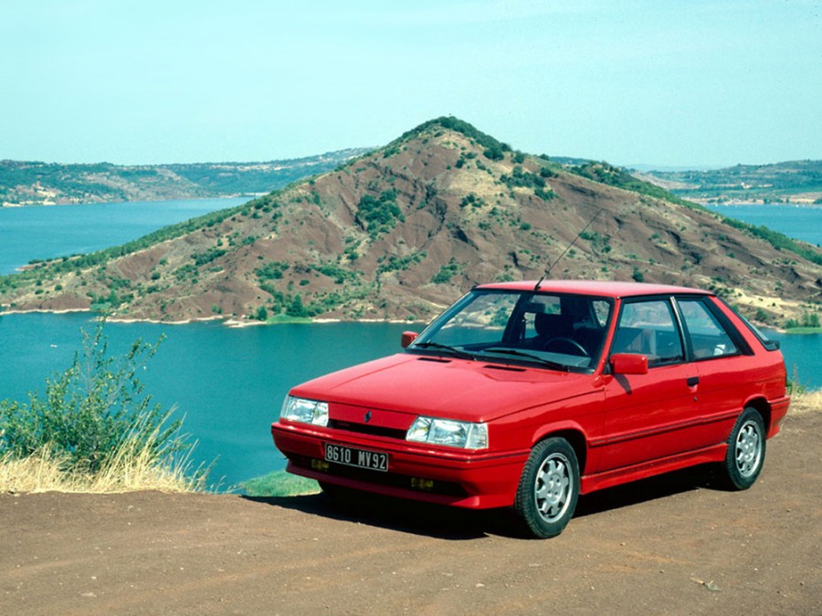 Renault 11 хетчбэк 3-дв., 1986–1989, 2 поколение, 1.2 MT (55 л.с.), характеристики