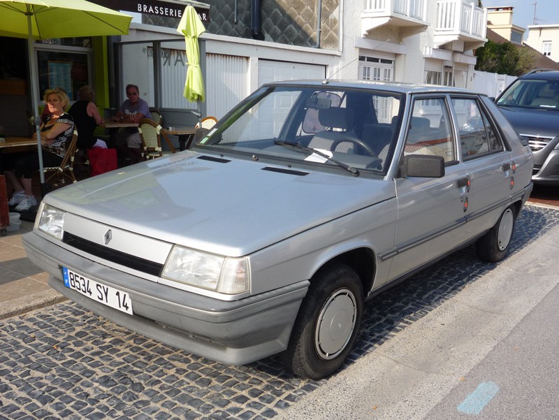 Renault 11 хетчбэк 5-дв., 1986–1989, 2 поколение, 1.4 AT (68 л.с.), характеристики