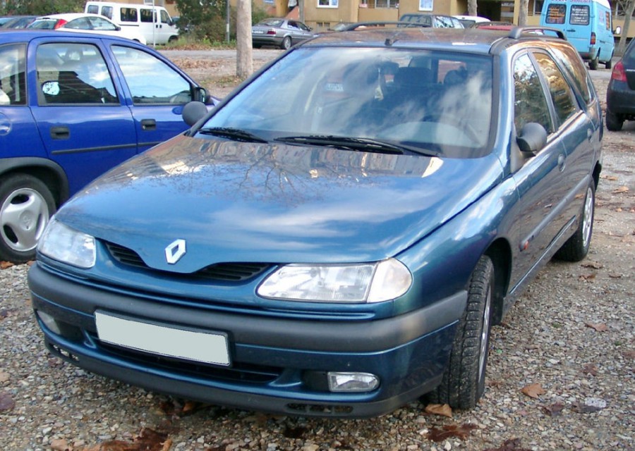 Renault Laguna Grandtour универсал, 1993–1998, 1 поколение, 2.2 dT MT (113 л.с.), характеристики