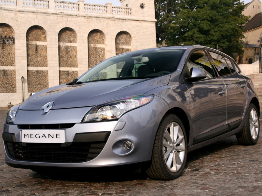 Renault Megane хетчбэк 5-дв., 3 поколение, 1.6 AT (106 л.с.), Confort 2012 года, характеристики