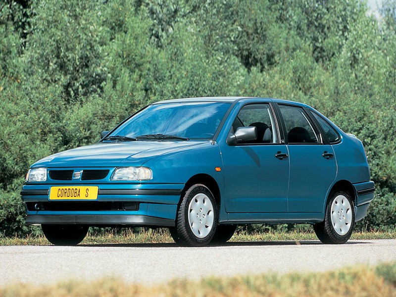 Seat Cordoba седан, 1993–1999, 1 поколение, 2.0 MT (116 л.с.), характеристики