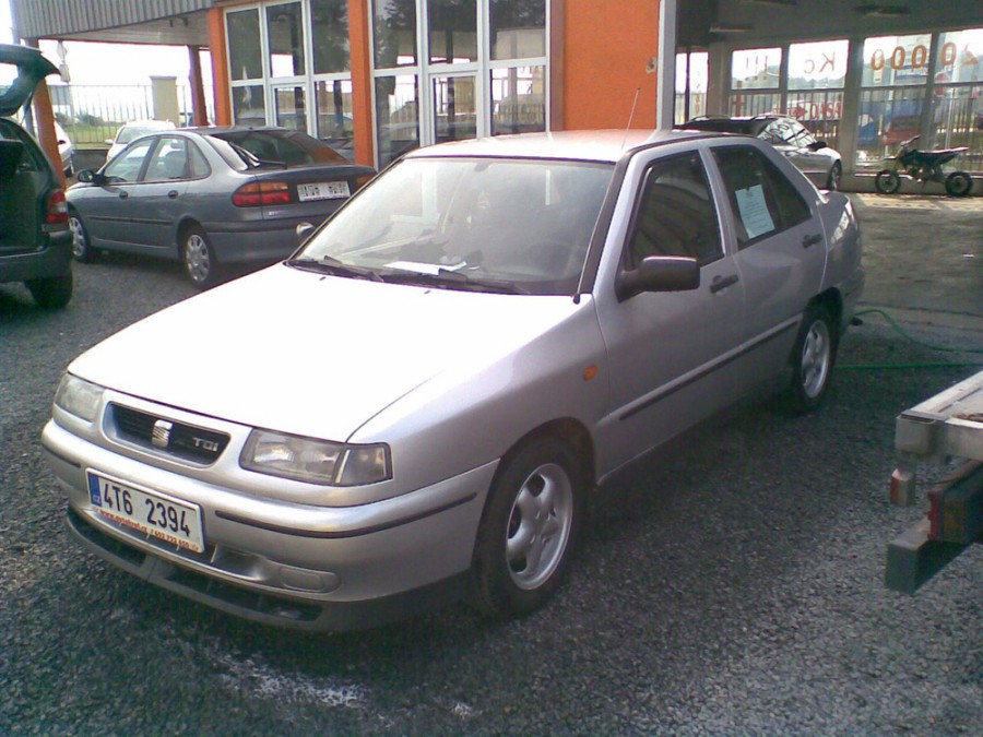 Seat Toledo хетчбэк, 1995–1999, 1 поколение [рестайлинг] - отзывы, фото и характеристики на Car.ru