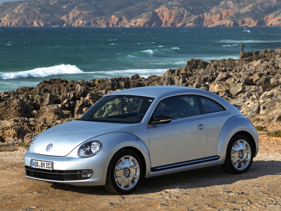 Volkswagen Beetle хетчбэк, 2012–2016, 2 поколение, 1.2 TSI BlueMotion MT (105 л.с.), Базовая, опции