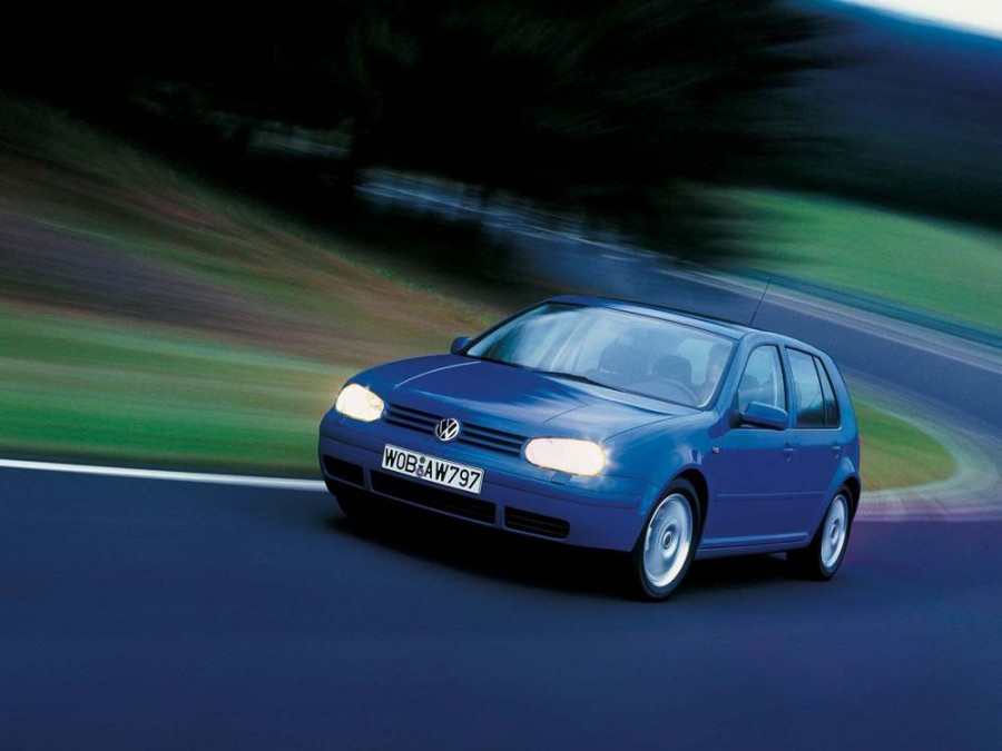 Volkswagen Golf хетчбэк 5-дв., 1997–2006, 4 поколение - отзывы, фото и характеристики на Car.ru