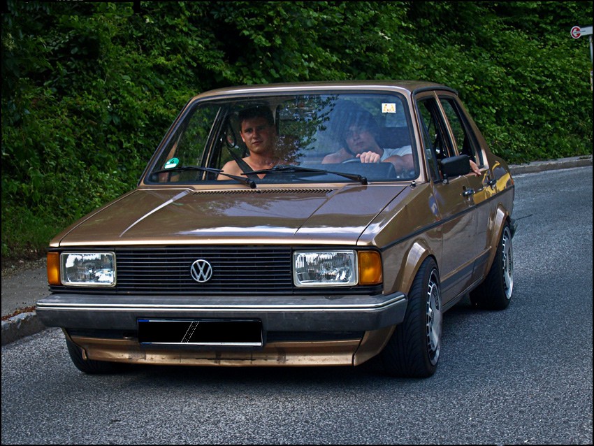 Volkswagen Jetta седан 4-дв., 1979–1984, 1 поколение, 1.6 D MT (54 л.с.), характеристики