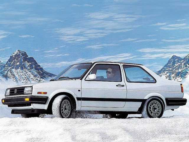 Volkswagen Jetta седан 2-дв., 1987–1992, 2 поколение [рестайлинг], 1.8 GT 16V MT (127 л.с.), характеристики