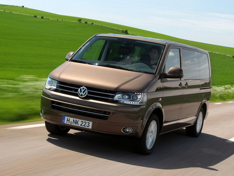 Volkswagen Multivan микроавтобус, T5 [рестайлинг], 2.0 TDI MT (102 л.с.), Match Long 2013 года, характеристики