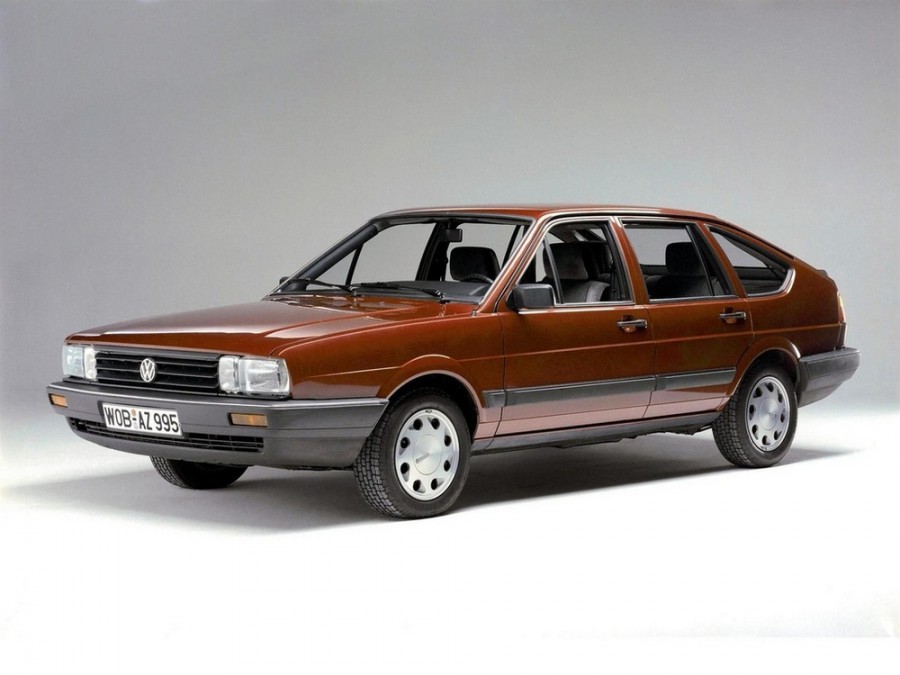 Volkswagen Passat хетчбэк 5-дв., 1981–1988, B2, 1.8 MT (90 л.с.), характеристики