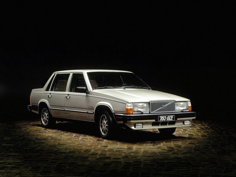 Volvo 760 седан, 1985–1990, 1 поколение, 2.4 MT (107 л.с.), характеристики