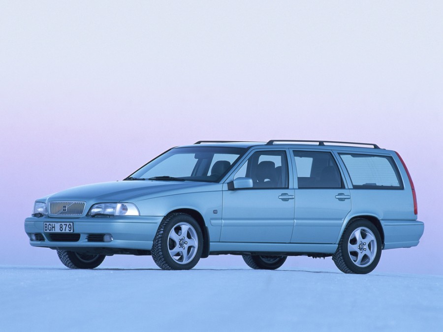 Volvo V70 универсал, 1997–2000, 1 поколение, 2.0 MT (126 л.с.), характеристики