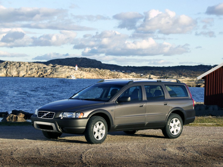 Volvo XC70 универсал, 2005–2007, 2 поколение [рестайлинг] - отзывы, фото и характеристики на Car.ru