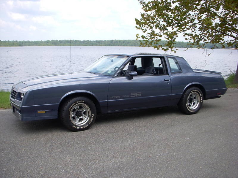 Chevrolet Monte Carlo SS купе 2-дв., 1983–1985, 4 поколение [2-й рестайлинг], 5.0 AT Overdrive (180 л.с.), характеристики