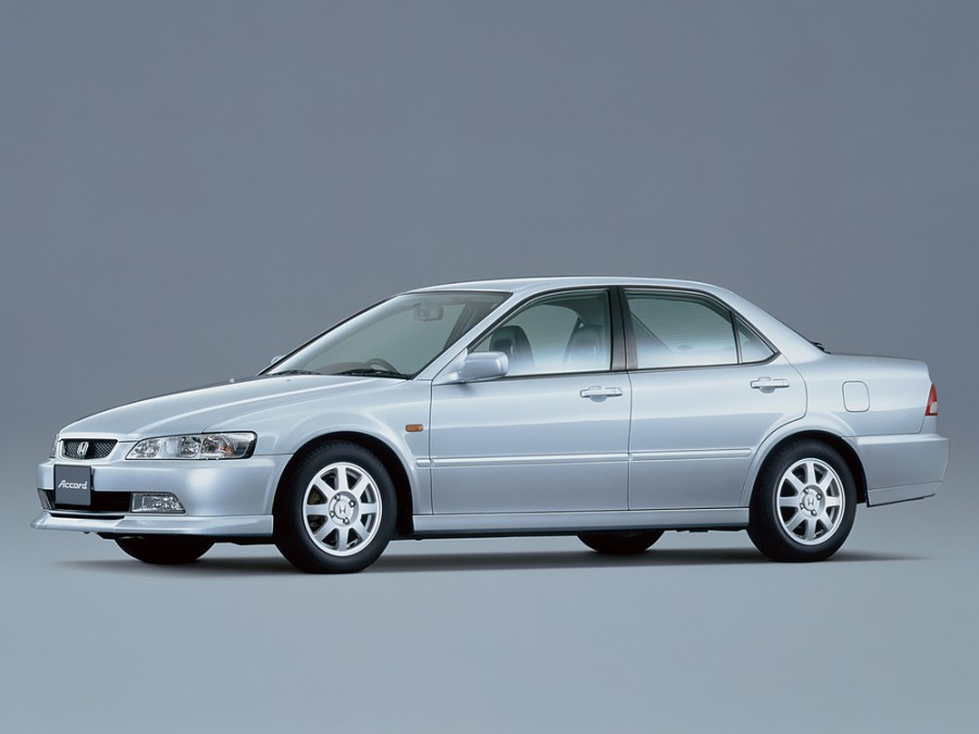Honda Accord JP-spec седан 4-дв., 2000–2002, 6 поколение [рестайлинг], 2.0 MT (150 л.с.), характеристики