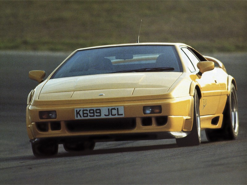 Lotus Esprit купе, 1991–1993, 4 поколение - отзывы, фото и характеристики на Car.ru