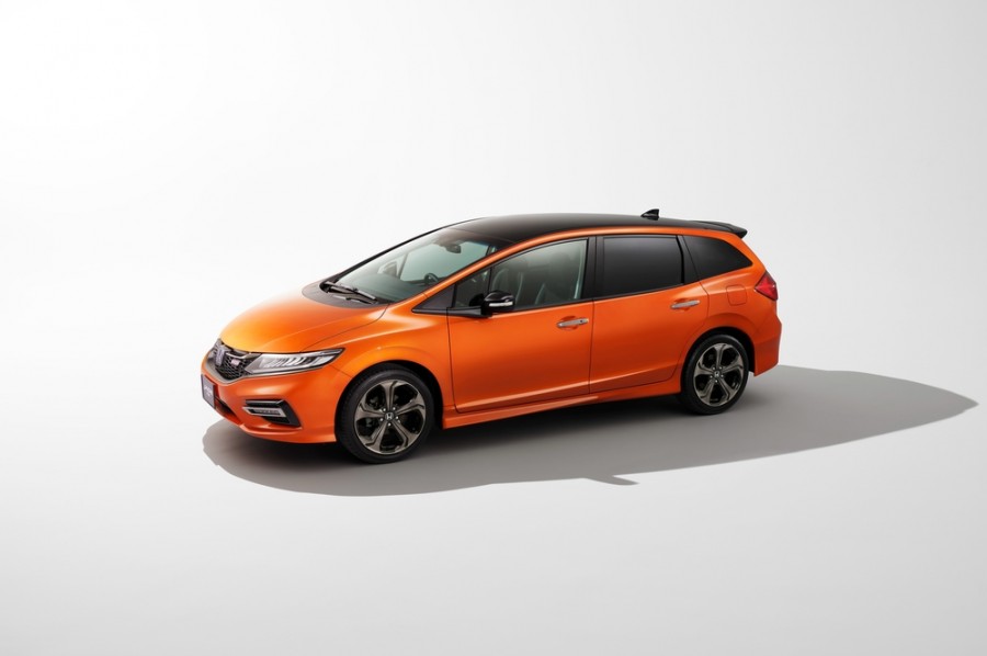 Honda Jade минивэн, 2013–2018, 1 поколение [рестайлинг] - отзывы, фото и характеристики на Car.ru