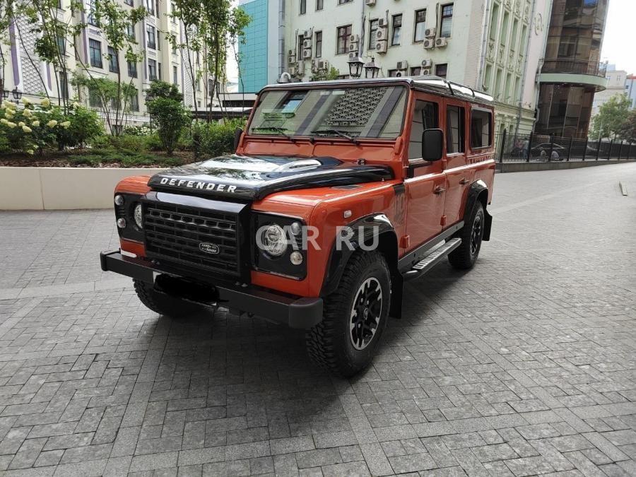 Land Rover Defender, Москва