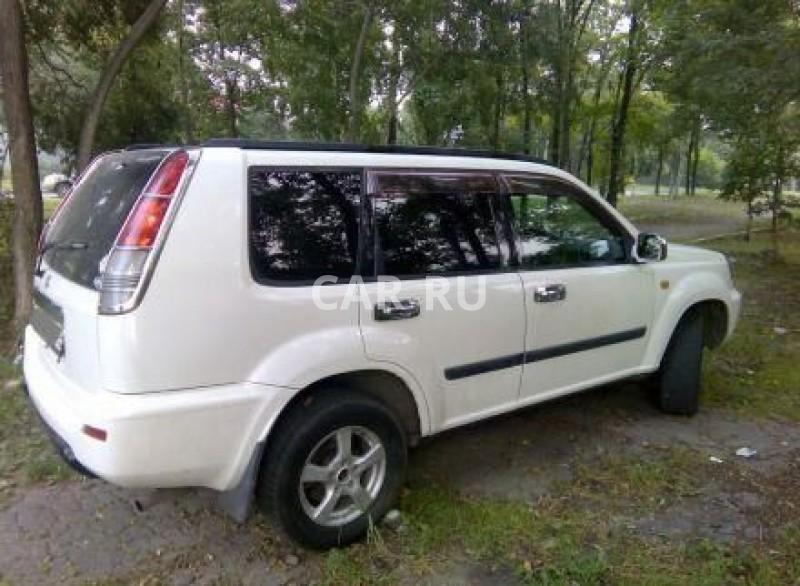 плюсы и минусы nissan x trail 2002