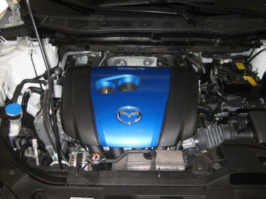 Замена двигателя mazda. Mazda CX 5 двигатель. Двигатель Мазда сх7 2.3. Mazda CX 7 масляный на двигателе. Крышка двигателя Мазда СХ-5.